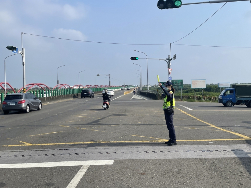 台南佳里警分局國慶連假加強交通疏導
