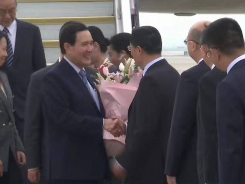 馬英九抵深圳  大陸國台辦副主任潘賢掌接機  旋即參訪大疆公司、騰訊總部