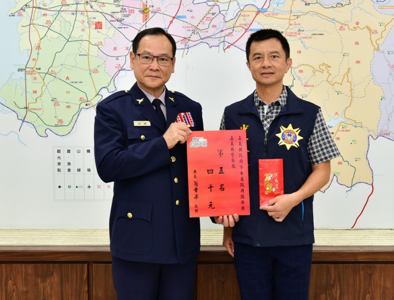 嘉義縣警察局連續2年榮獲縣府「政府服務獎」 服務受肯定