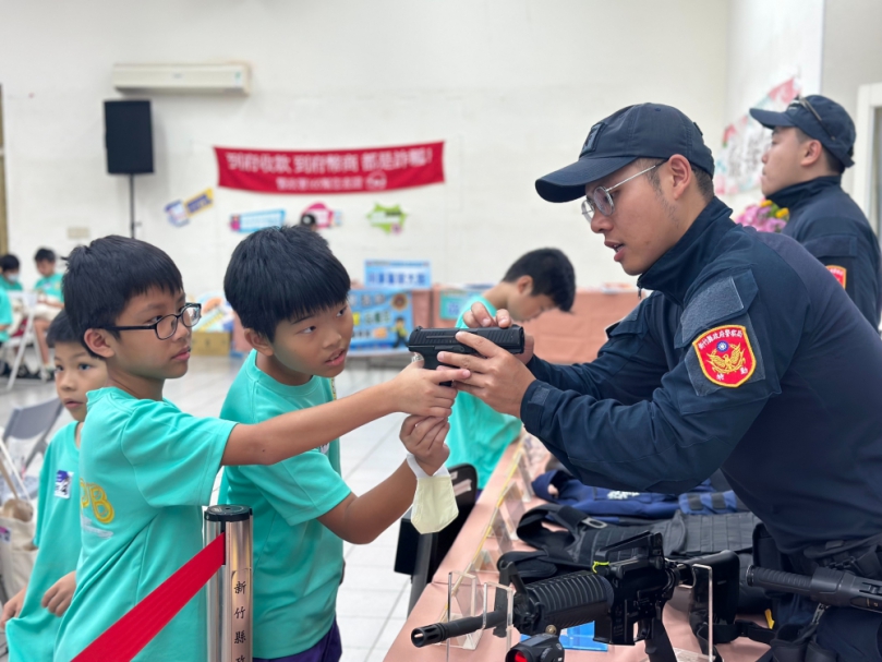 我們都是正義超人！小朋友熱血參與新竹縣警舉辦波麗士體驗營