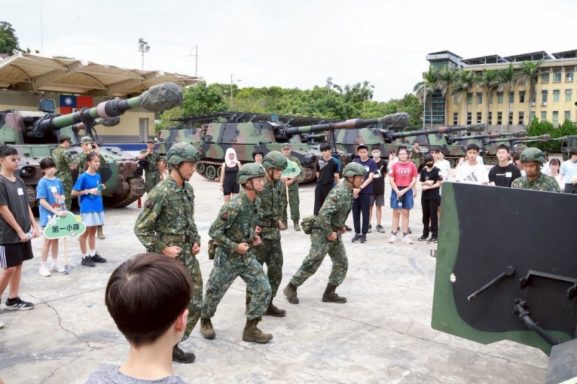 「築夢啟航  國防體驗營」新竹縣青少年完成自我挑戰