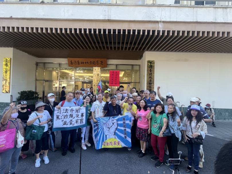 張俊宏特別送張靜入監