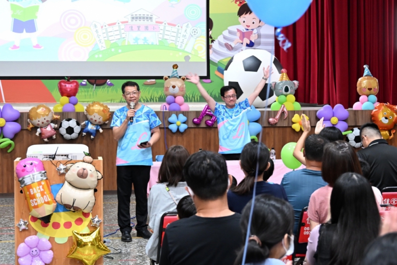 佳里國小迎新活動暨新版運動服發表會溫馨登場