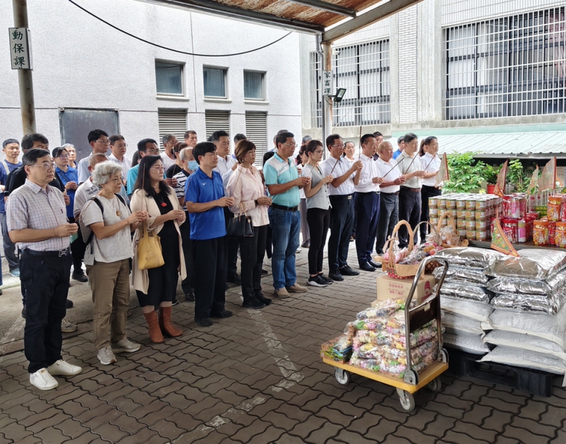 嘉義縣政府中元普渡慎終追遠 感恩動物生靈祭拜「獸魂碑」