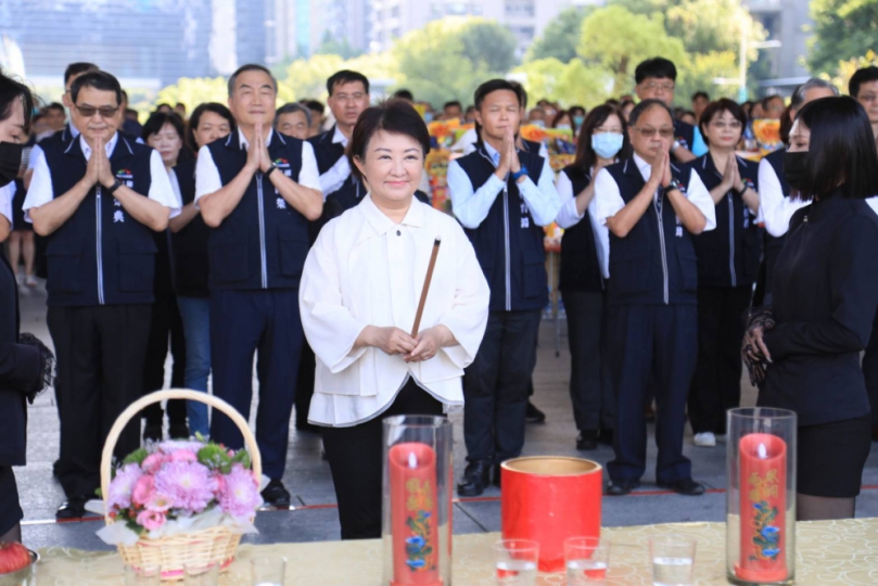 中市府舉行中元普渡  盧市長祈求三大心願：國家安定、市政昌隆、人民安心