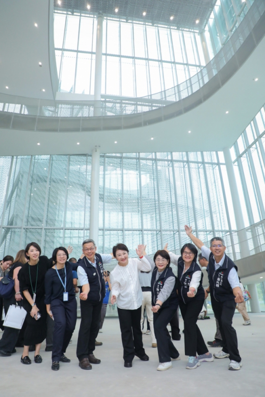 台中綠美圖開館倒數！盧秀燕攜手妹島和世、西澤立衛搶先開箱：獻給市民的世界級地標