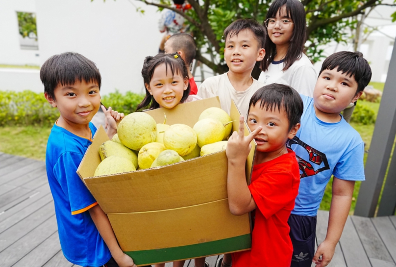 柚見幸福公益同行 中醫大附醫攜手公益夥伴，陪伴孩子迎接中秋佳節