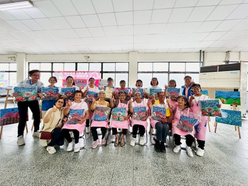 畫筆開出幸福花 舞步踏響銀齡心-南庄蓬萊綠照高齡藝術展登場