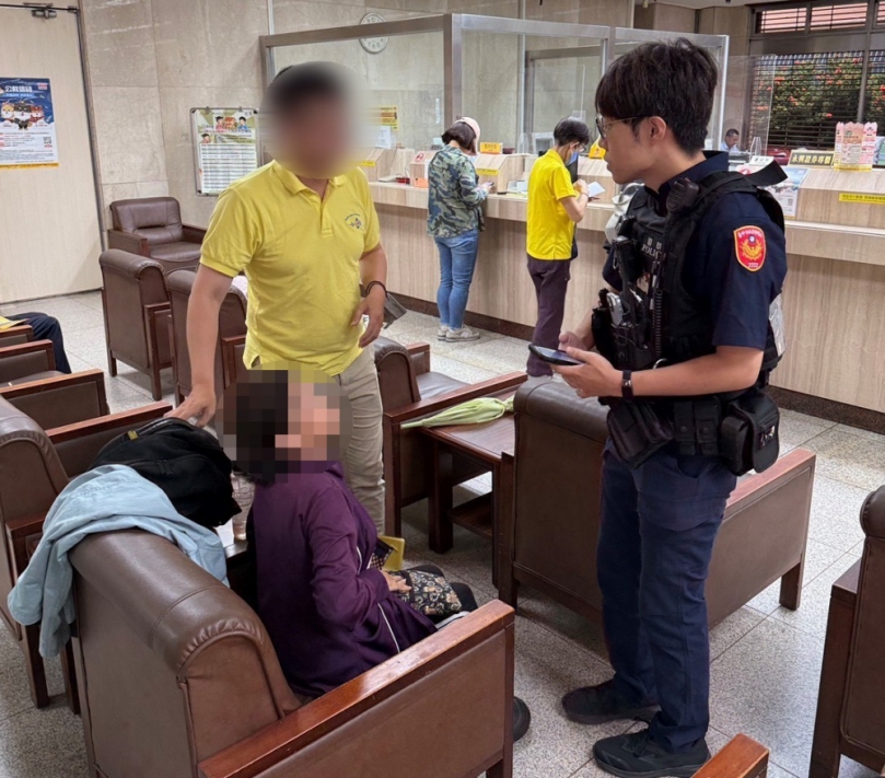 退休婦誤信假投資真詐財   育才警阻詐一百卅五萬元