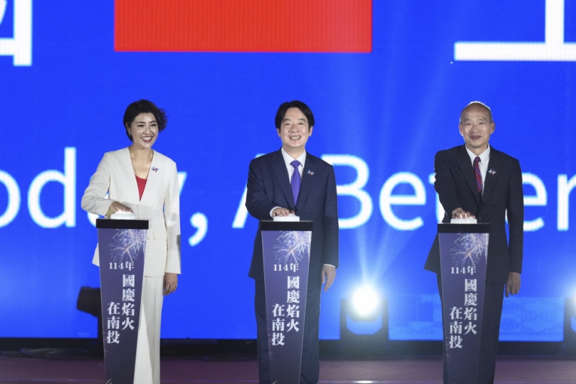 國慶焰火在南投 逾4萬發焰火照亮夜空