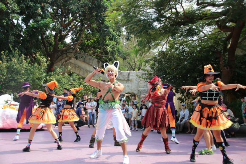 光復節連假首日   麗寶樂園渡假區顯人潮