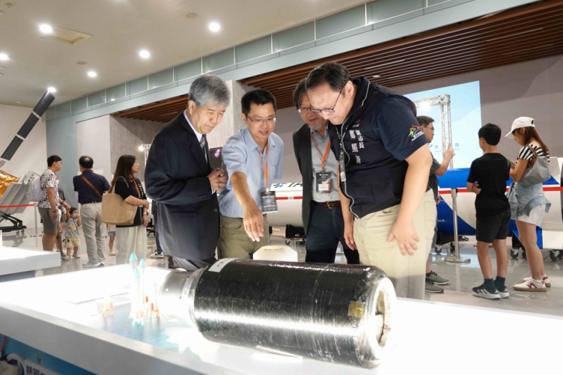 台灣搶佔太空先機！東海大學攜科博館、太空中心打造「火星任務特展」太空替代燃料、保健食品首亮相