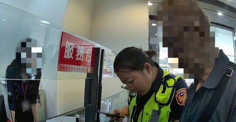 男遭苦勸不聽「重抽號碼牌」試圖闖關   警銀聯手識破詭計！