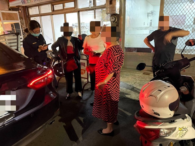 河南婦迷途困臺中！鄉音不識字考驗警  暖警這招神助團圓