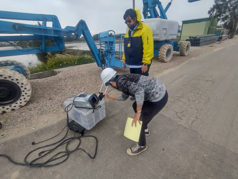 新竹市營建業清潔排放自主管理   84台施工機具獲得標章