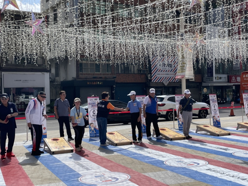 「投出健康、擲得快樂」近200選手參與   第一屆全國布袋球競賽   新竹市遠東巨城登場