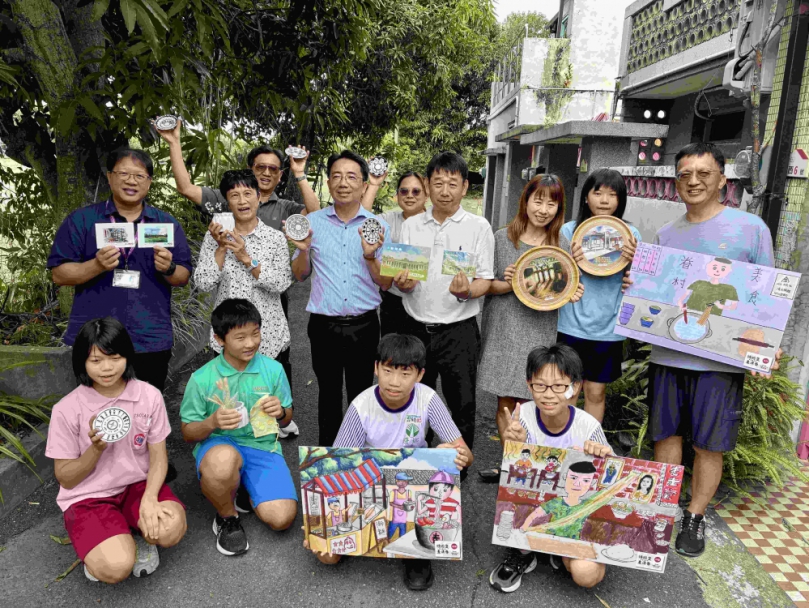 詩、畫、文創共織清水秋情中市海線三校聯展登場