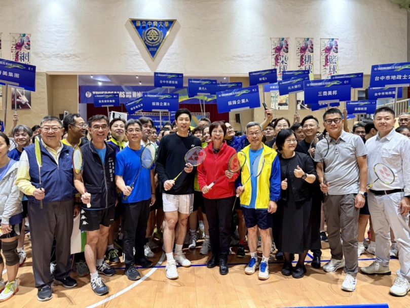 第七屆晨禎盃羽球賽企業組開打！羽球一哥周天成驚喜現身攜手挺公益