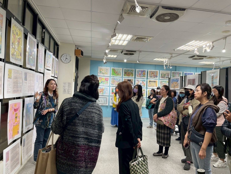 世界兒童畫展頒獎順天國小快閃才藝助陣