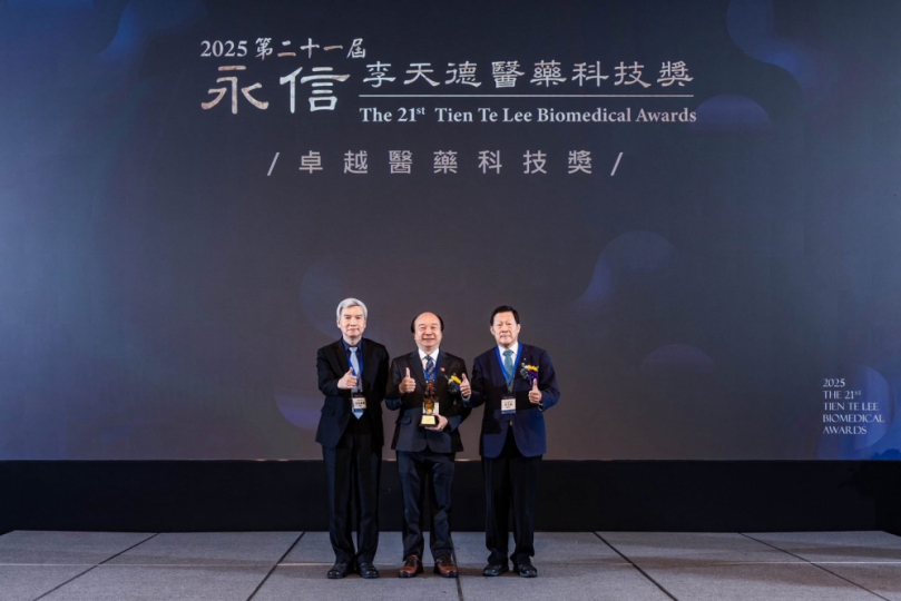 中正大學校長蔡少正癌症研究轉化臨床生機 獲頒第21屆「李天德卓越醫藥科技獎」