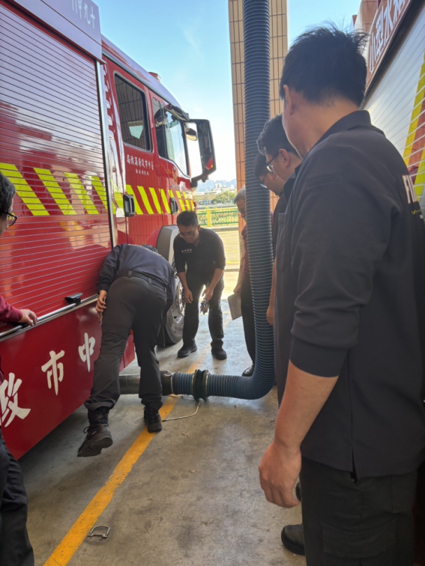 打造優質消防工作環境   消防局推動消防車怠速廢氣收集系統