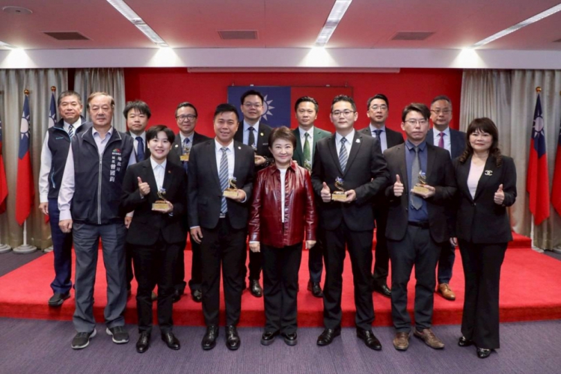 共築幸福宜居台中　盧秀燕頒獎表揚不動產從業菁英