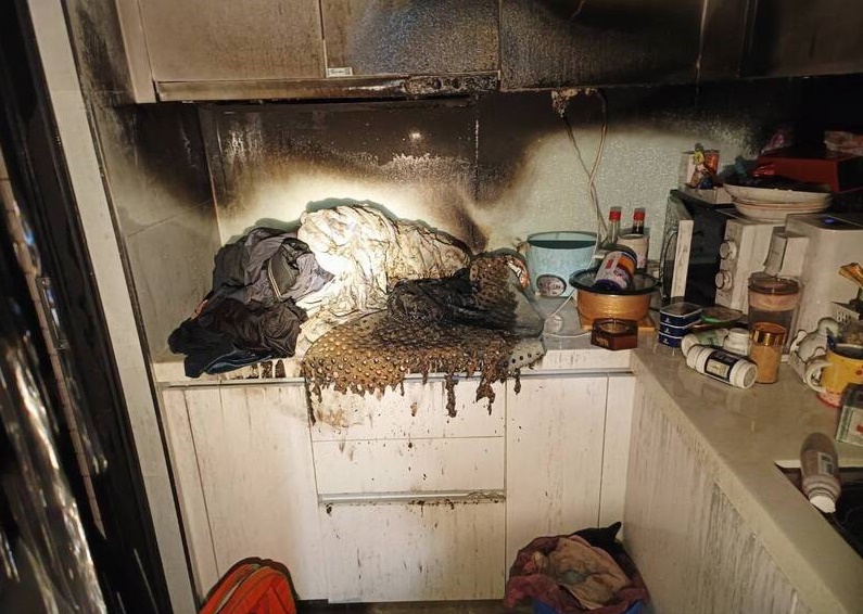 中市北屯區大樓暗夜火災  疑太太在廚房燒棉被引起