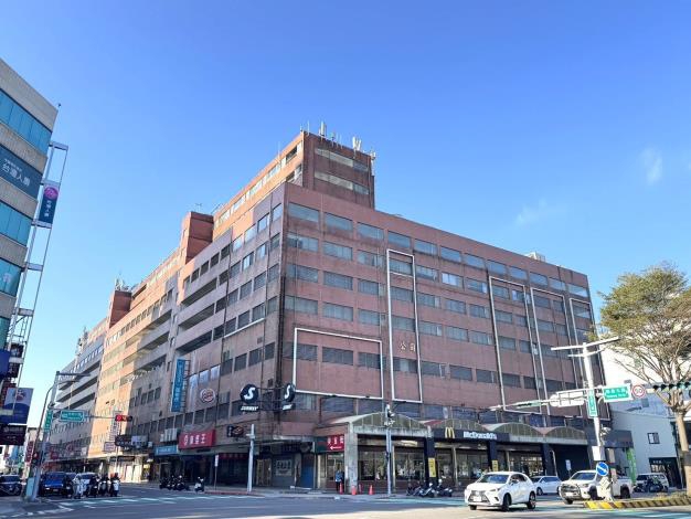 竹北蛋黃區   全聯標得原家樂福一樓商場   5月開門迎客