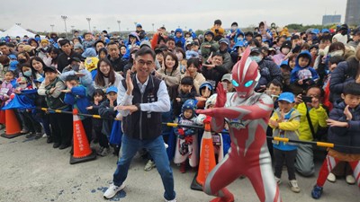 超人力霸王路跑吸引4,500人齊聚台中