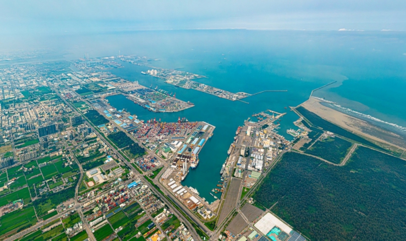 春節連假台中港服務不打烊