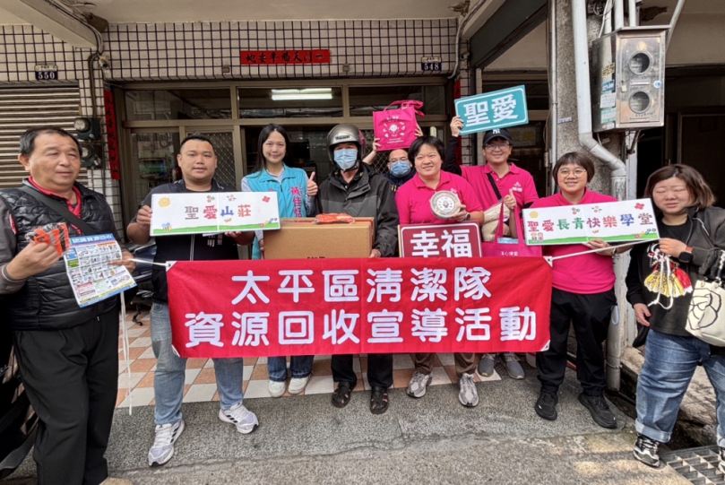 暖心年菜送獨居長輩！黃佳恬議員、聖和里里長劉佳明攜手曉明社福基金會送暖過好年