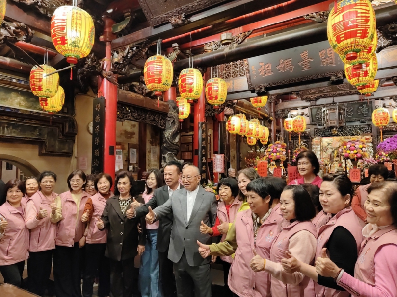 新港奉天宮新春開廟門搶頭香 22歲在地義消二連霸拔得頭籌