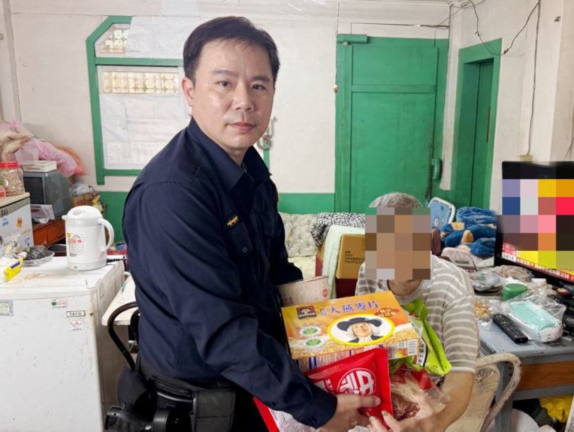 視民如親落實行動　北辰警寒冬送愛