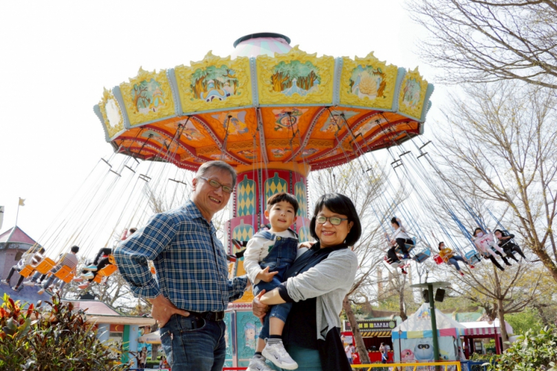 樂齡族帶孫玩麗寶、賞櫻花享優惠