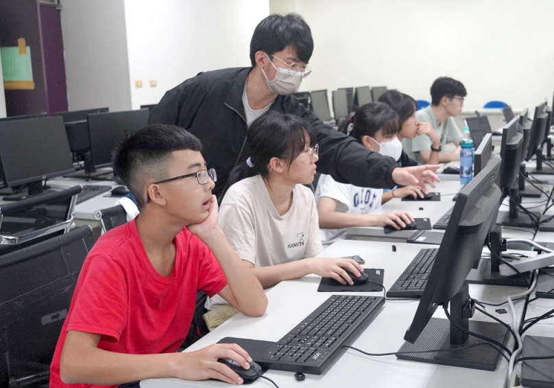 暨大繁星滿招 展現「宜學宜居」頂尖辦學實力