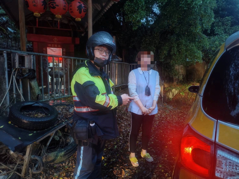誤信導航受困山區  豐原警冒雨搜尋助女駕駛脫險