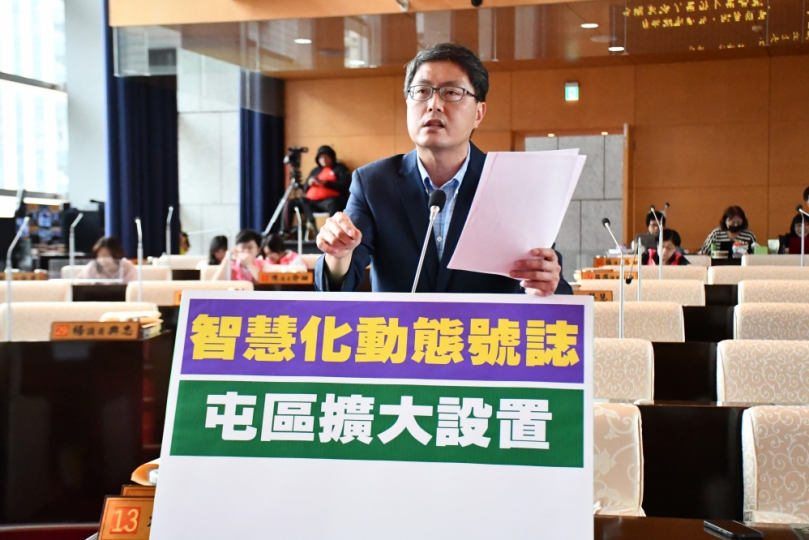 解決塞車民怨  民進黨台中市議員林德宇要求交通局擴大設置智慧化號誌