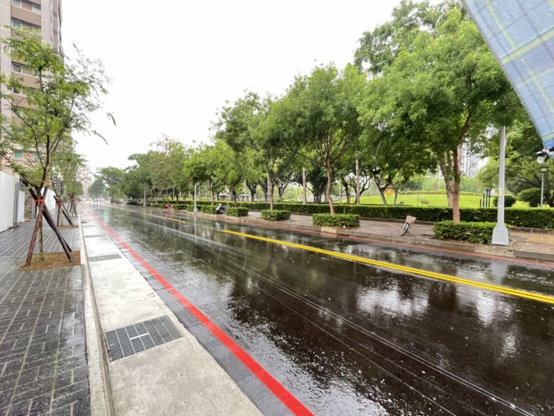 保障居民行車順暢安全  國民黨台中市議員劉士州爭取建設經費  結合麗晨建設公司捐地  協助中市府完成「河南路四段(黎明東街63巷至大墩四街)」道路拓寬工程