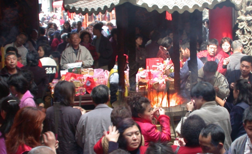 媽祖聖誕大甲鎮瀾宮舉行媽祖祝壽科儀陪祭信眾如潮