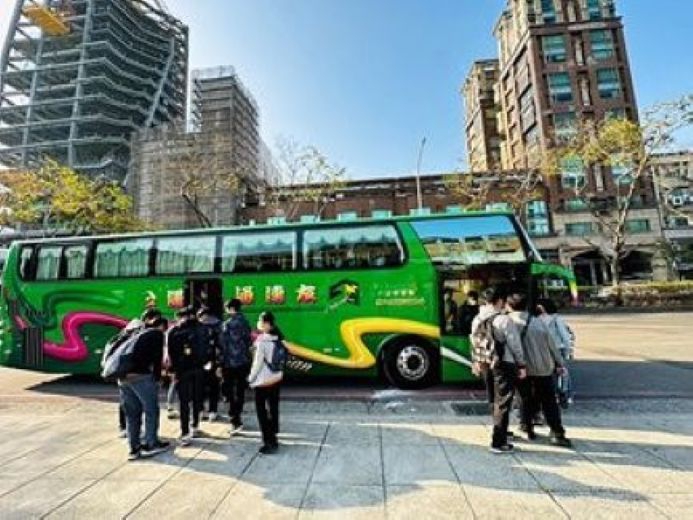 六都首創「國中會考專車」大受好評   中市316車次接送逾6000名考生安心應試