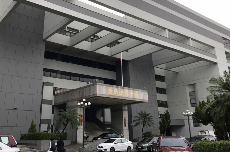臺中虎媽堅拒國民法官審判臺中地院裁定駁回不得抗告