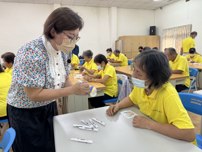 大甲區農會辦理創意立蛋與音樂療癒迎端午　樂齡長者歡樂學習增進身心健康