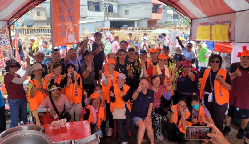 （影音）／山邊媽建廟動工盛會愛心義廚支援　雷慢兄弟會凌晨3點半北上送暖
