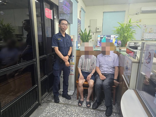 8旬翁迷途記不得家   烏日警靠「它」父親節前夕助返家