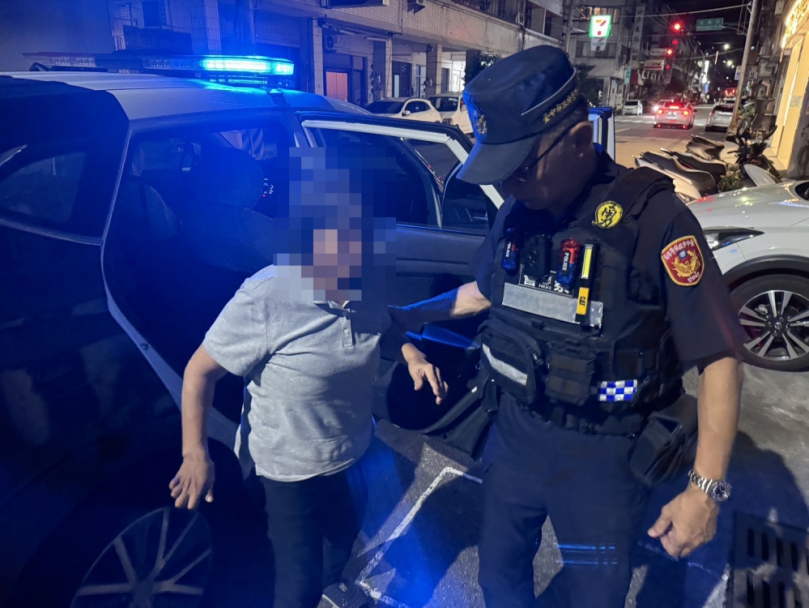 父親節暖心守護迷途婦人找嘸返家路    頭家警載送助團圓