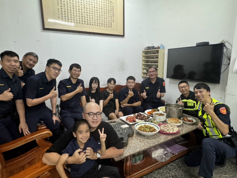 五星主廚變身人民保姆  大甲警實習生展廚藝