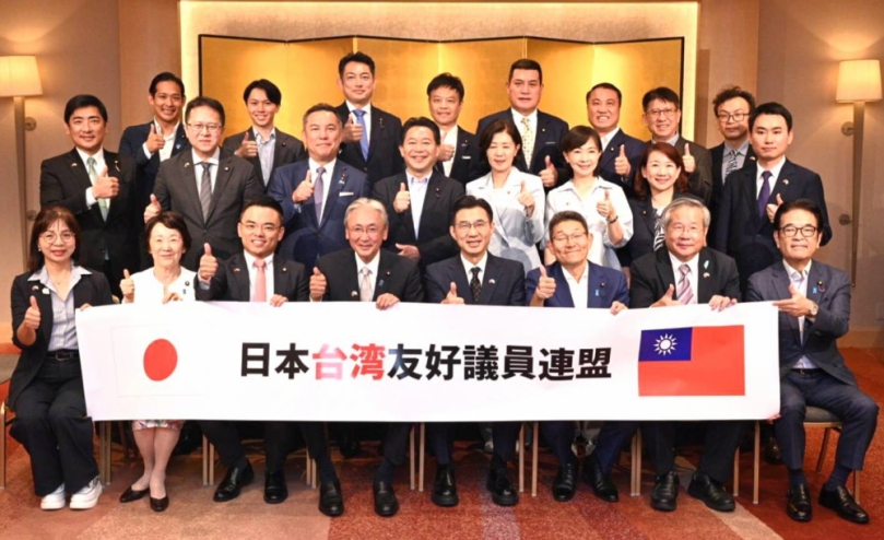立法院副院長江啟臣率號誇黨派代表赴日參加亞太國會議員聯合會
