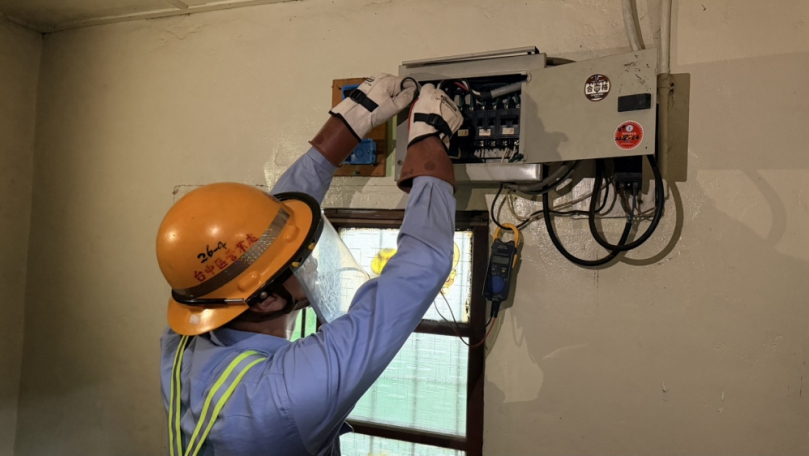 台電台中區處挺進和平原鄉 關懷急難弱勢家庭並協助居家用電安全檢修