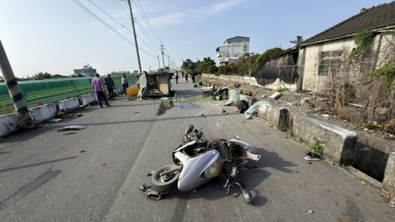 母載2國中生遇死劫！崙背貨車撞機車　4人送醫1死3傷
