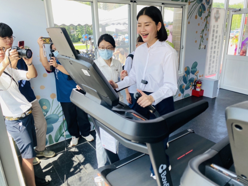 （影音）／高齡化敲警鐘！北港智能健康中心開站　45歲先存肌力